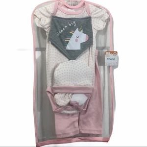 7 piece layette set unicorn dream big